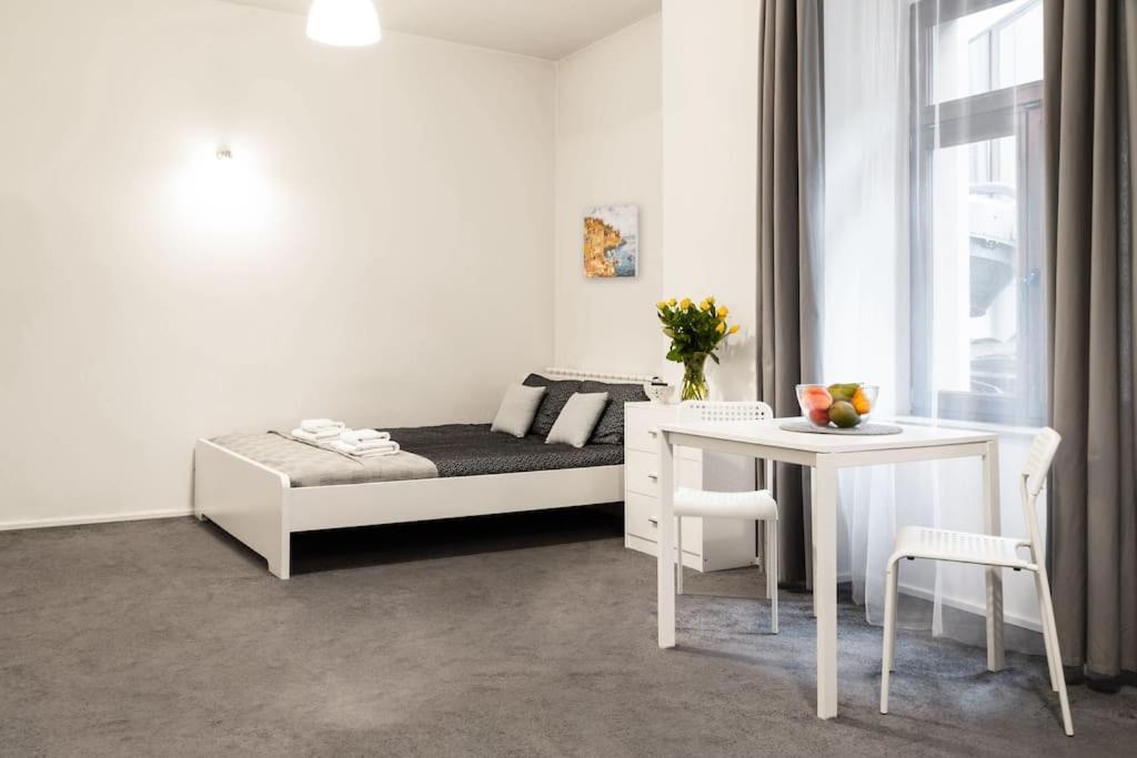 Appartement Studio Sunny Flat Cracovie Extérieur photo
